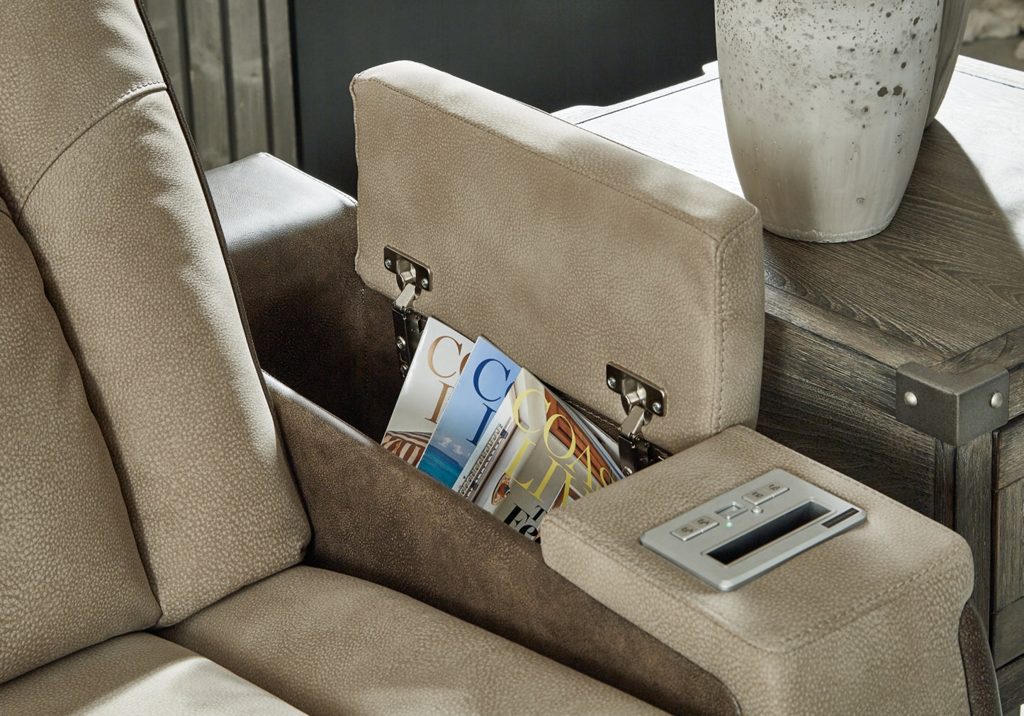Next-Gen Durapella PWR Recliner/ADJ Headrest