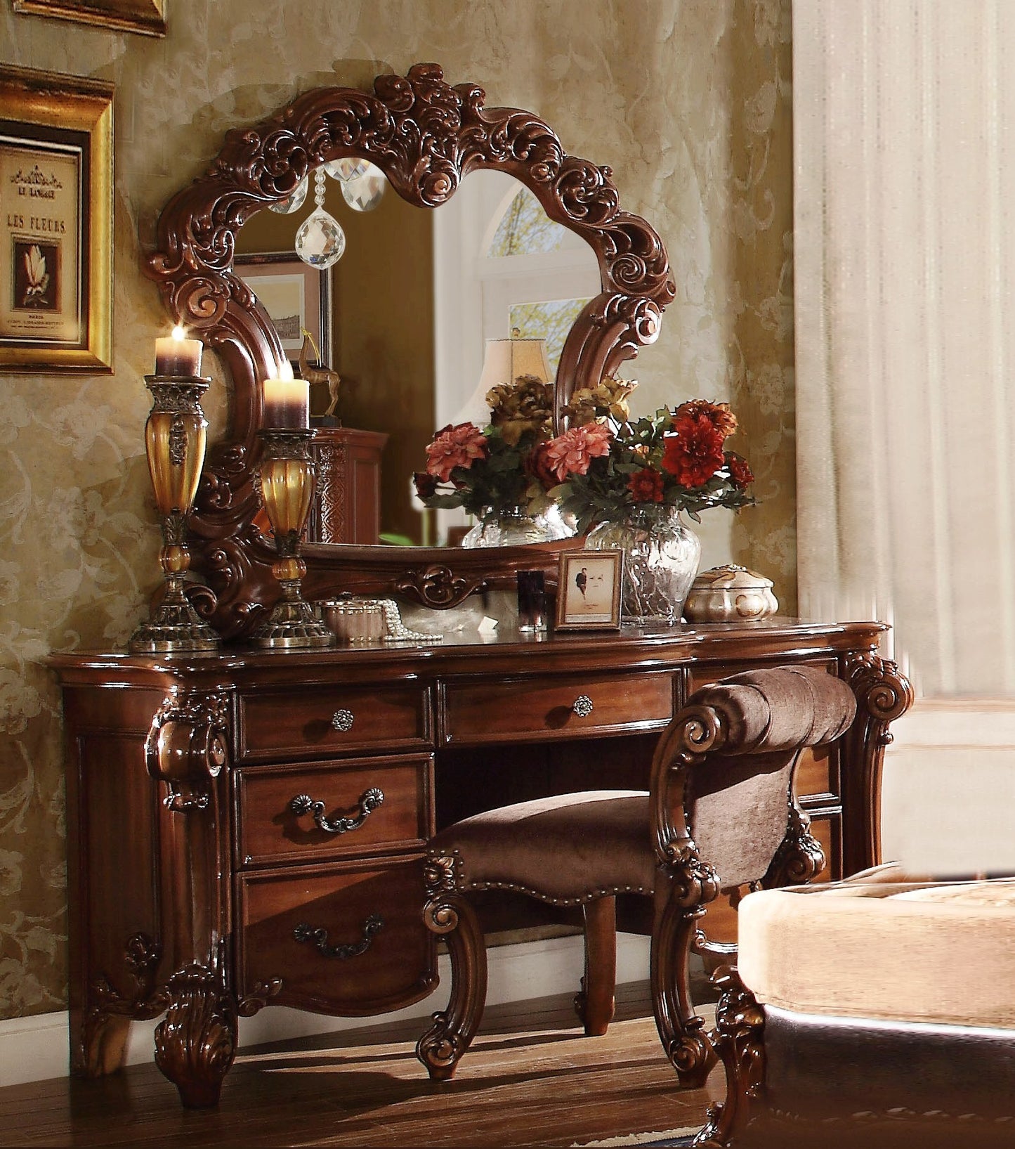 Vendome Dresser & Mirror Set