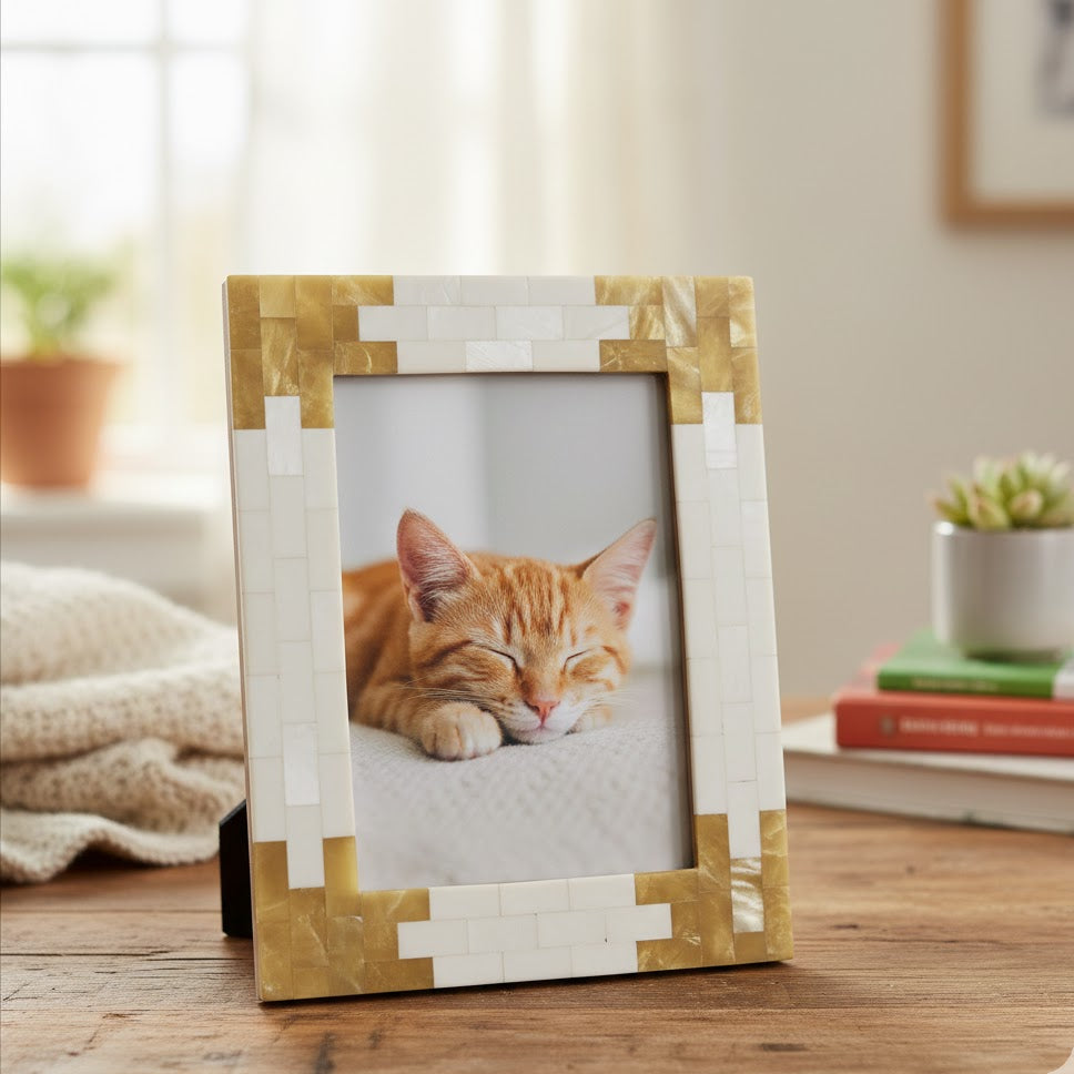 Lámpara de mesa de mármol Odina de 27 pulgadas, color negro y blanco