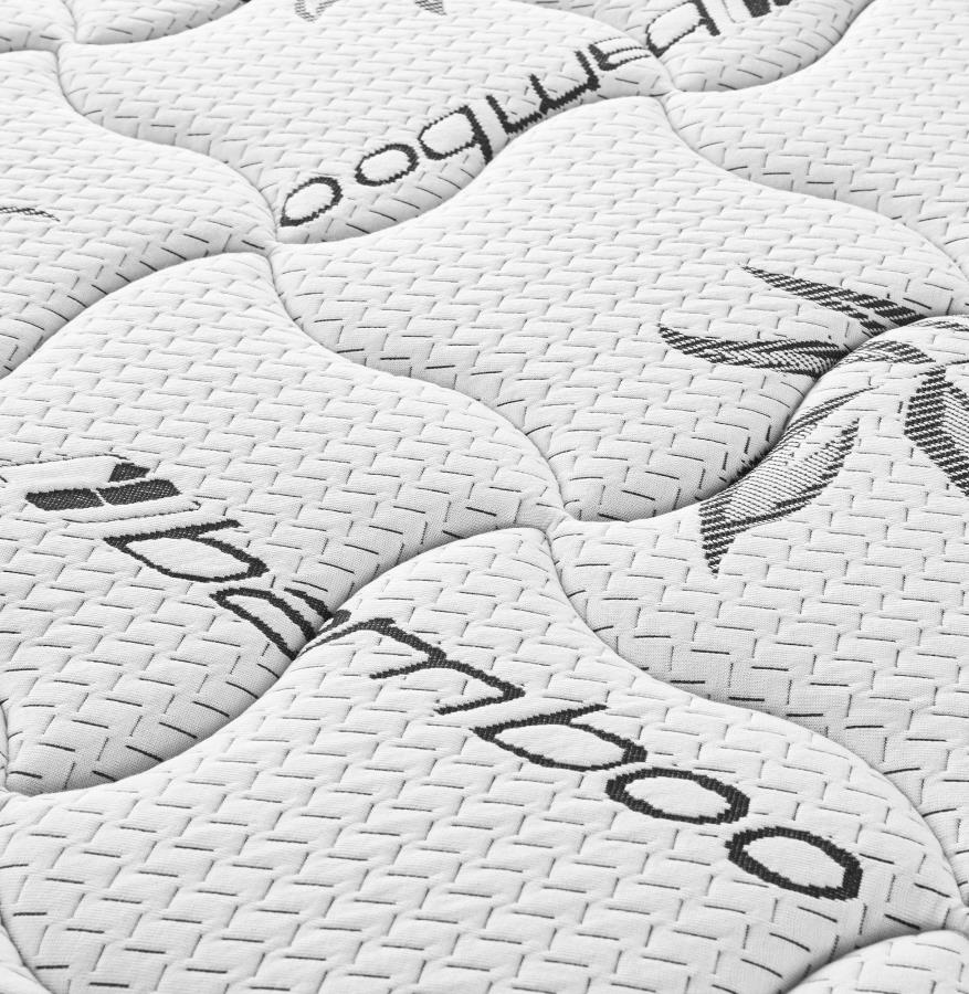 Colchón Kenyon de espuma firme con cubierta de bambú de 7"