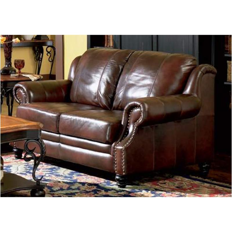 Traditional Brown Leather Loveseat