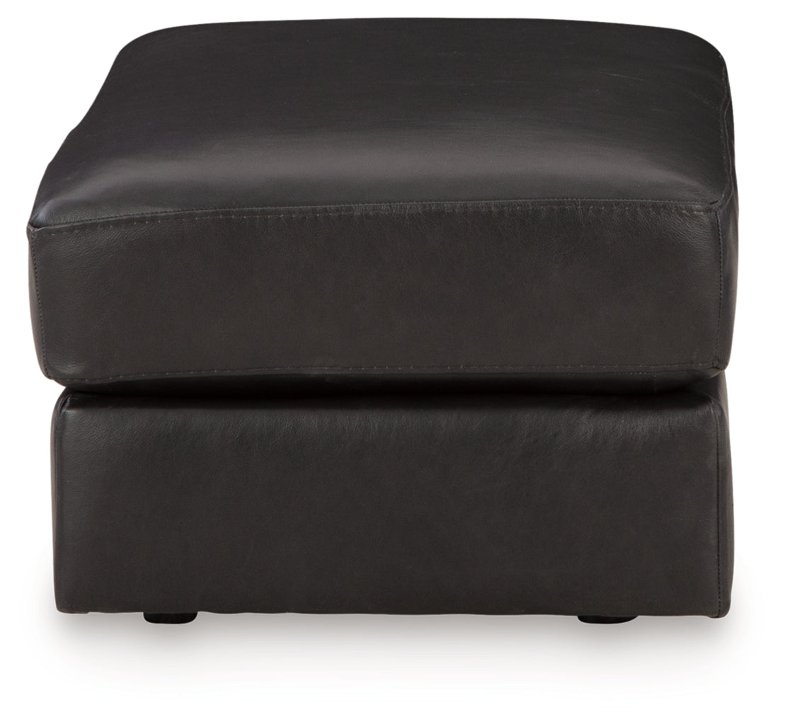 Amiata Chair and Ottoman