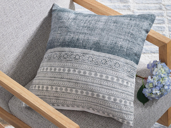 Harperville Pillow (4/CS)
