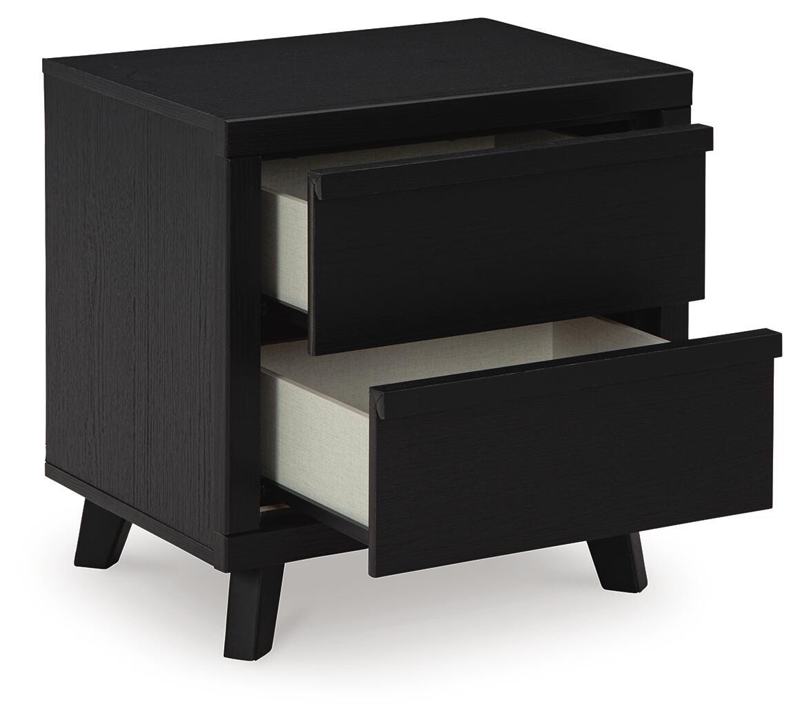 Danziar Queen Panel Bed, 2 Dressers and Nightstand
