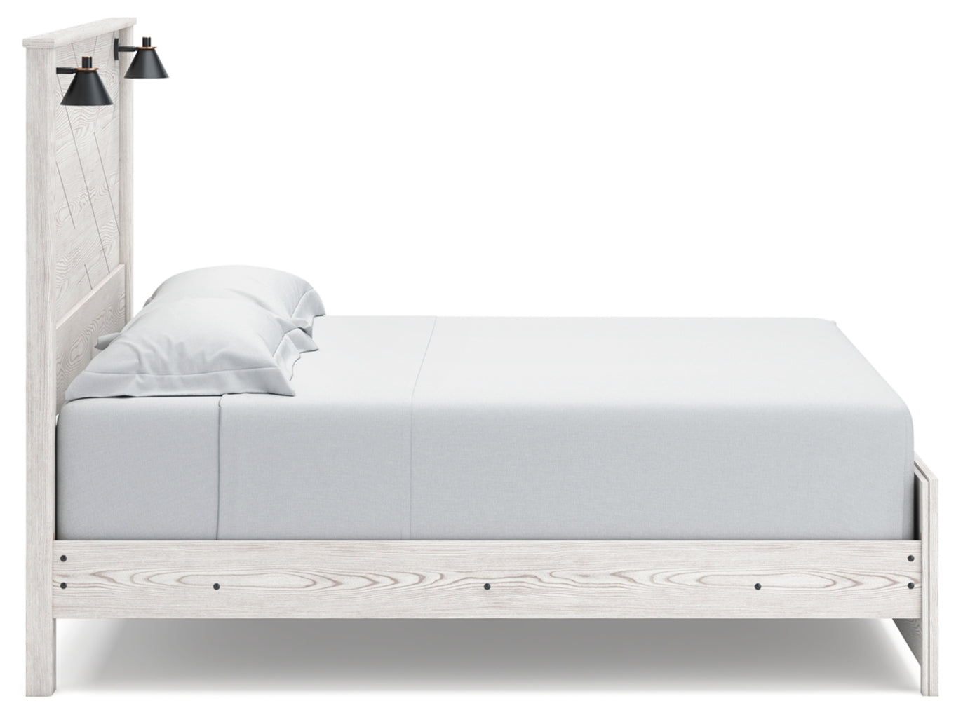 Gerridan King Panel Bed with Mirrored Dresser and Nightstand