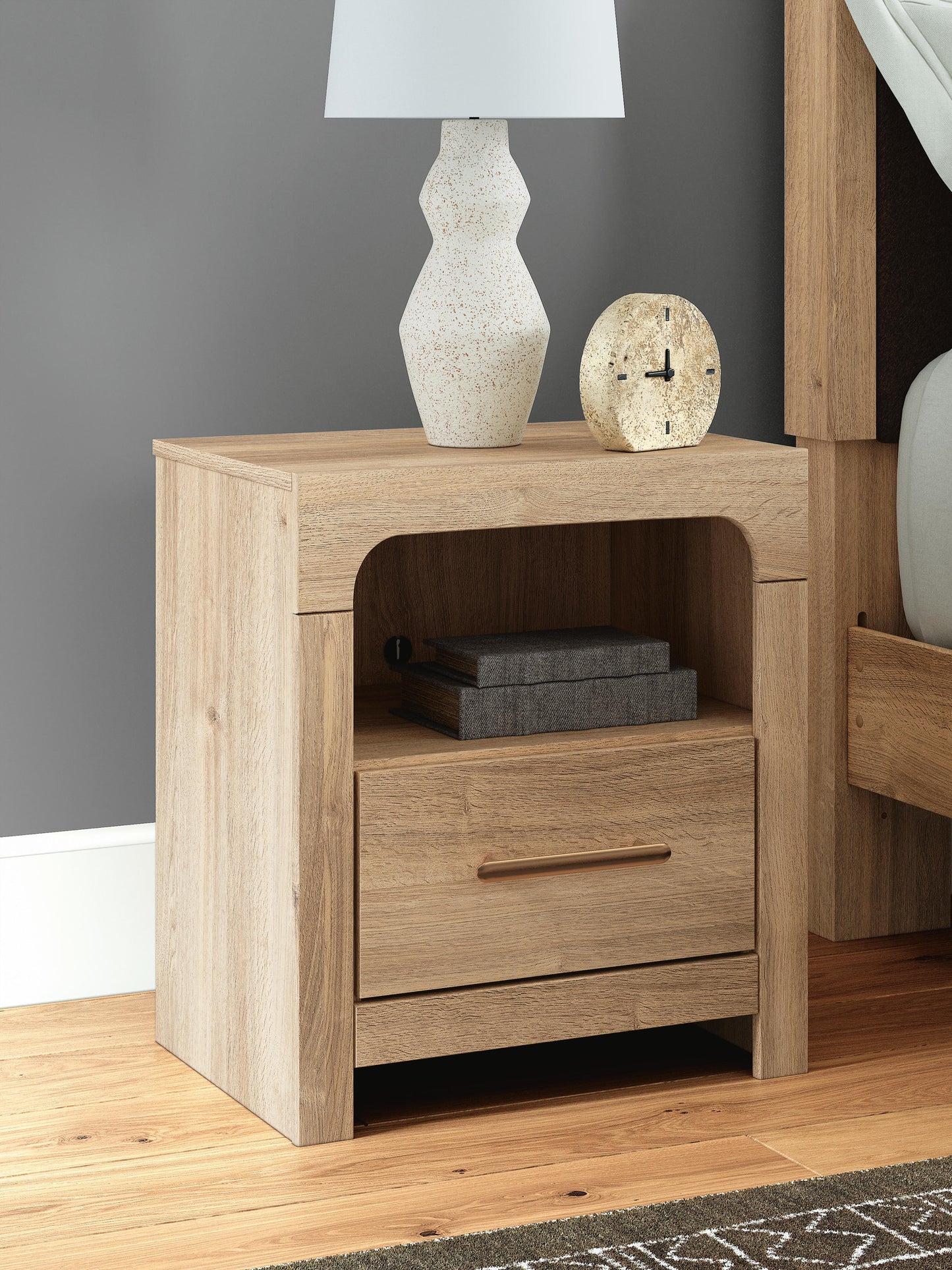 Kinlanni Queen Upholstered Panel Bed, Dresser, Mirror and Nightstand