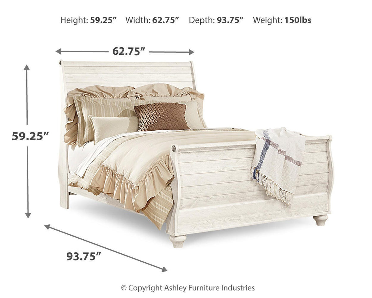 Willowton Queen Sleigh Bed with Mirrored Dresser