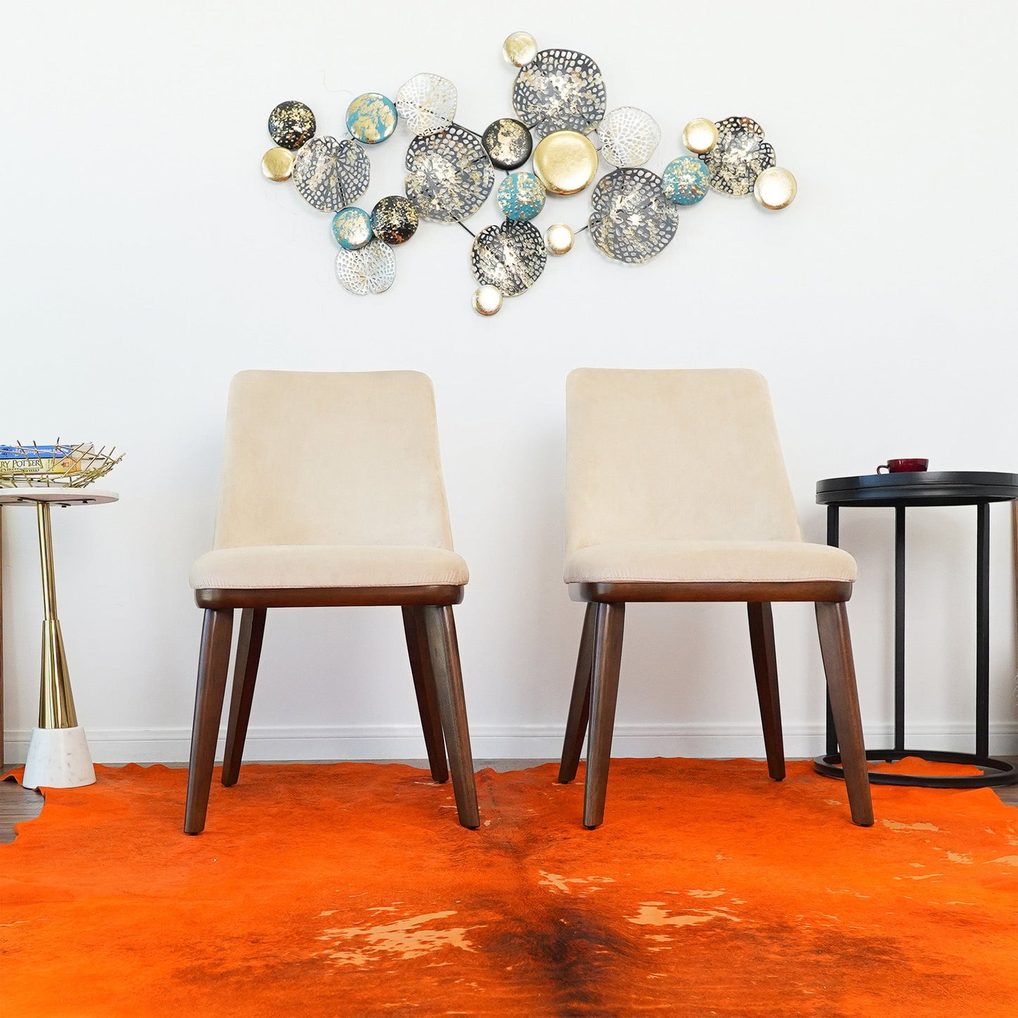 Silla de comedor de terciopelo beige Clove (juego de 2)