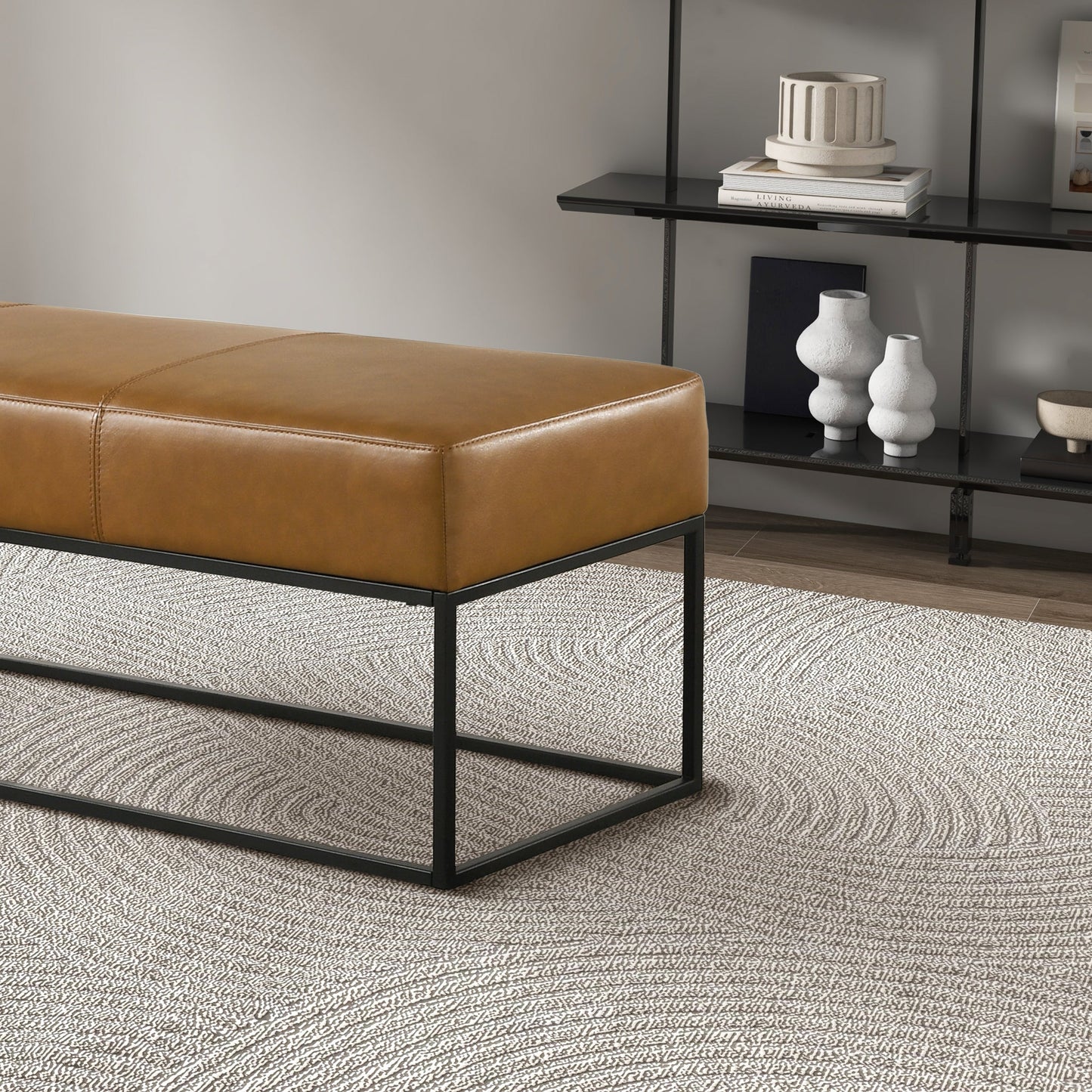 Banco de cuero color canela Odessa