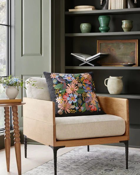 Almohadas Rifle Paper Co. x Loloi PRP0023 Dovecote Black