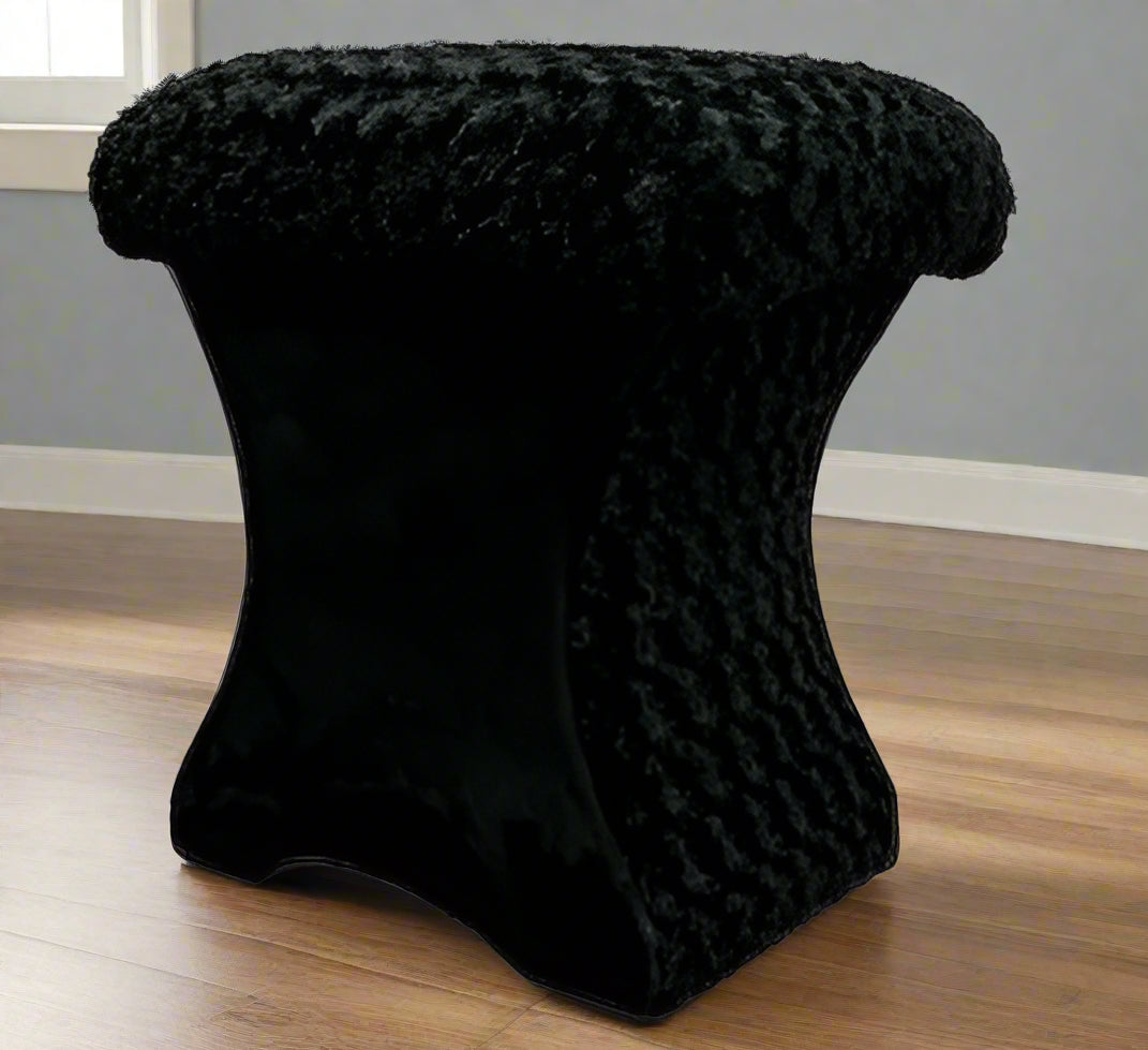 Olivia Vanity Accent Ottoman