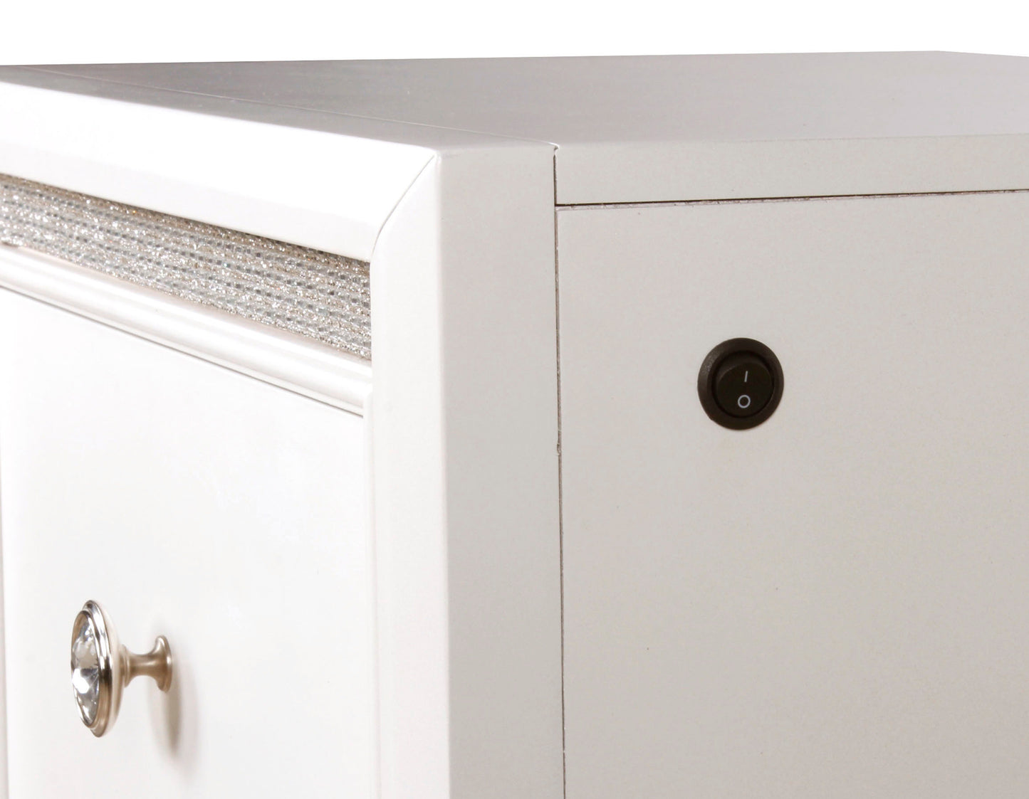 Mesita de noche Cassie Illuminating Glam, acabado perlado brillante