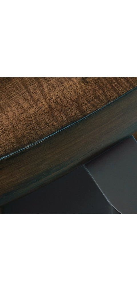 Kraeburn Round End Table