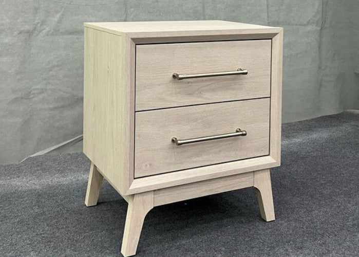 Westland Upholstered Queen Bedroom 4PC Set