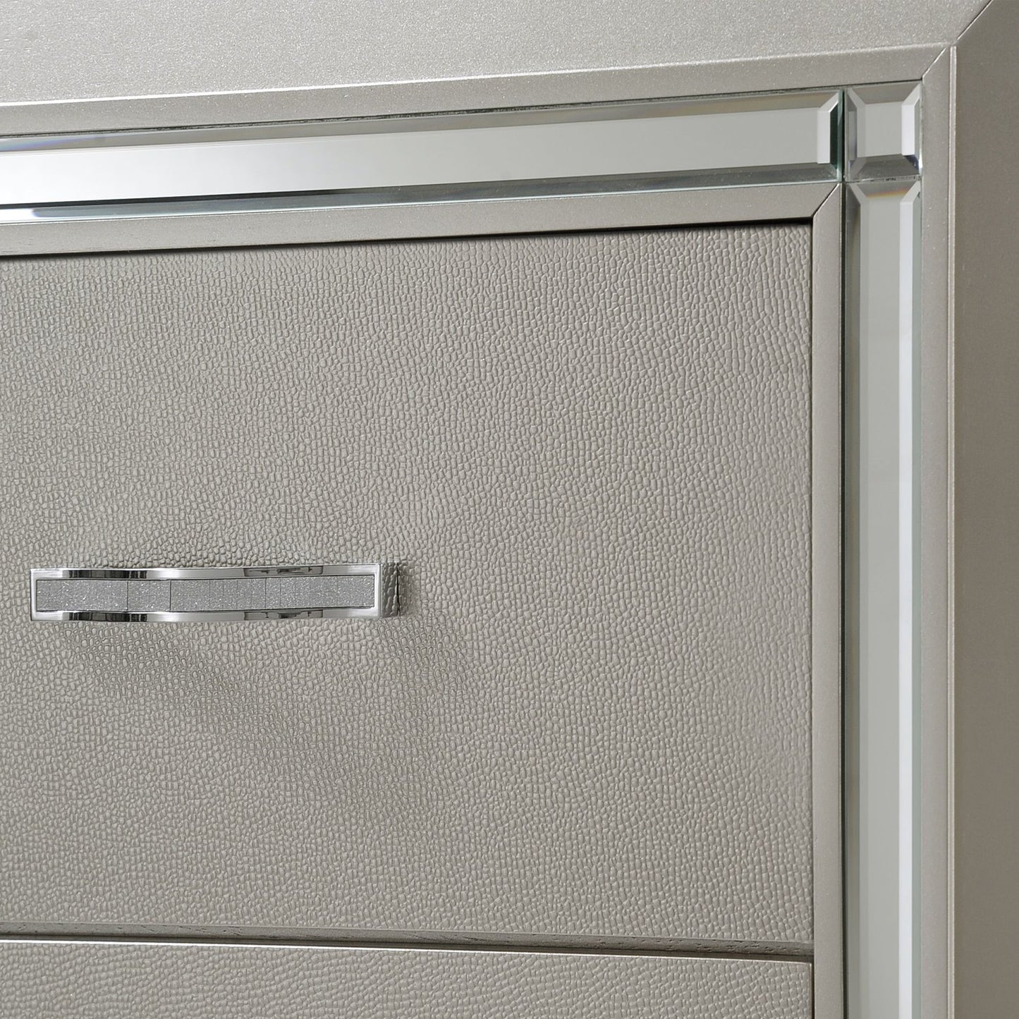 Platinum Chest - Canales Furniture