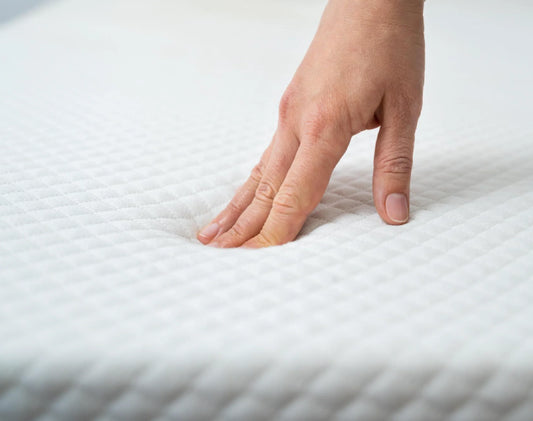 Foam vs Spring Mattress: Pros, Cons, and Key Differences