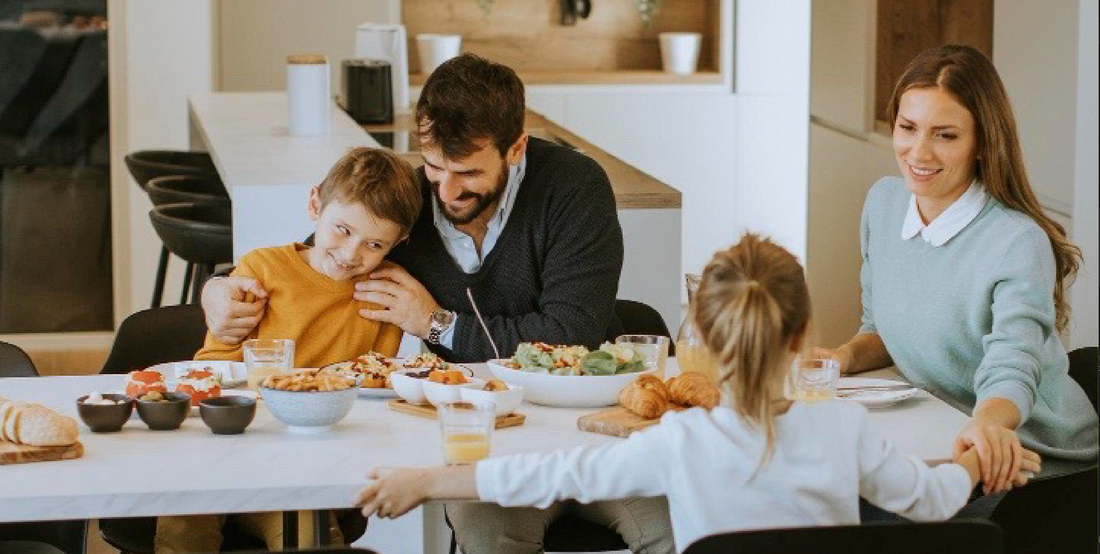 How to Choose a Dining Table That Fits Your Growing Family