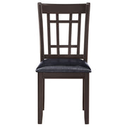 Juego de comedor Lavon de altura de mostrador ovalado en castaño claro