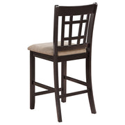 Juego de comedor Lavon de altura de mostrador ovalado en castaño claro