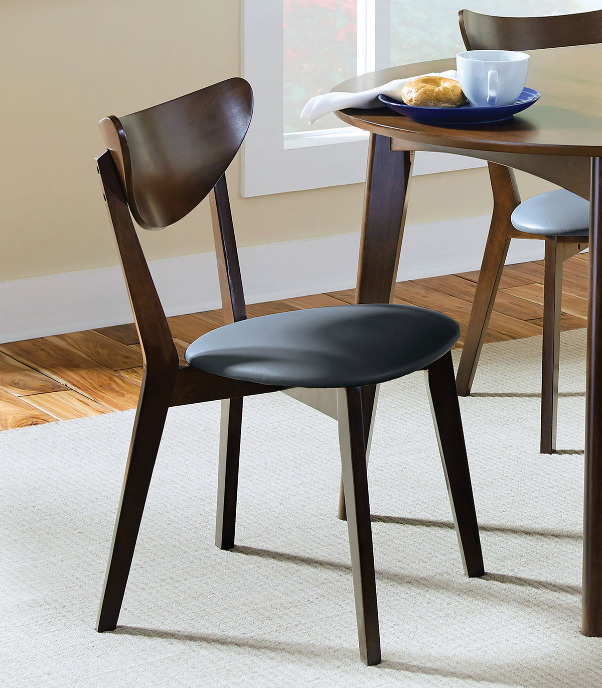 Silla de comedor auxiliar Jedda Wood en nogal oscuro (juego de 2)