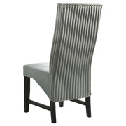 Silla de comedor tapizada Barrand negra (juego de 2)