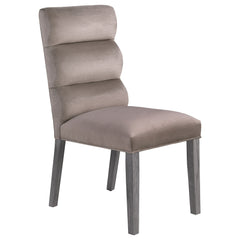Silla de comedor Carla tapizada en terciopelo color fresno (juego de 2)
