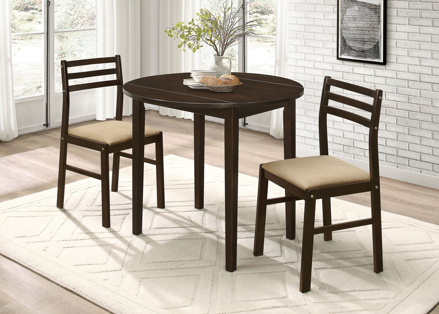 Juego de mesa de comedor Bucknell con hojas abatibles redondas, color capuchino