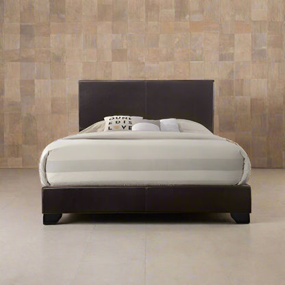 Ireland II Master Bed in Brown