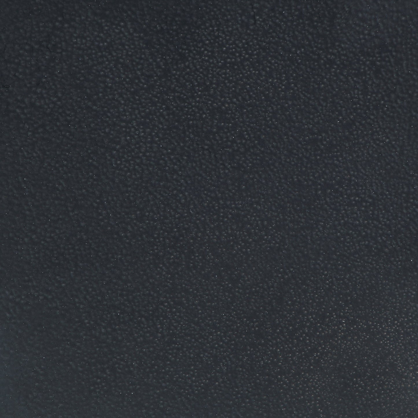 Carrito de bar de metal con estantes de vidrio rectangulares de dos niveles Curltis, color negro