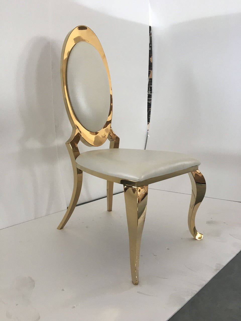 silla de comedor Kendall Contemporary Gold
