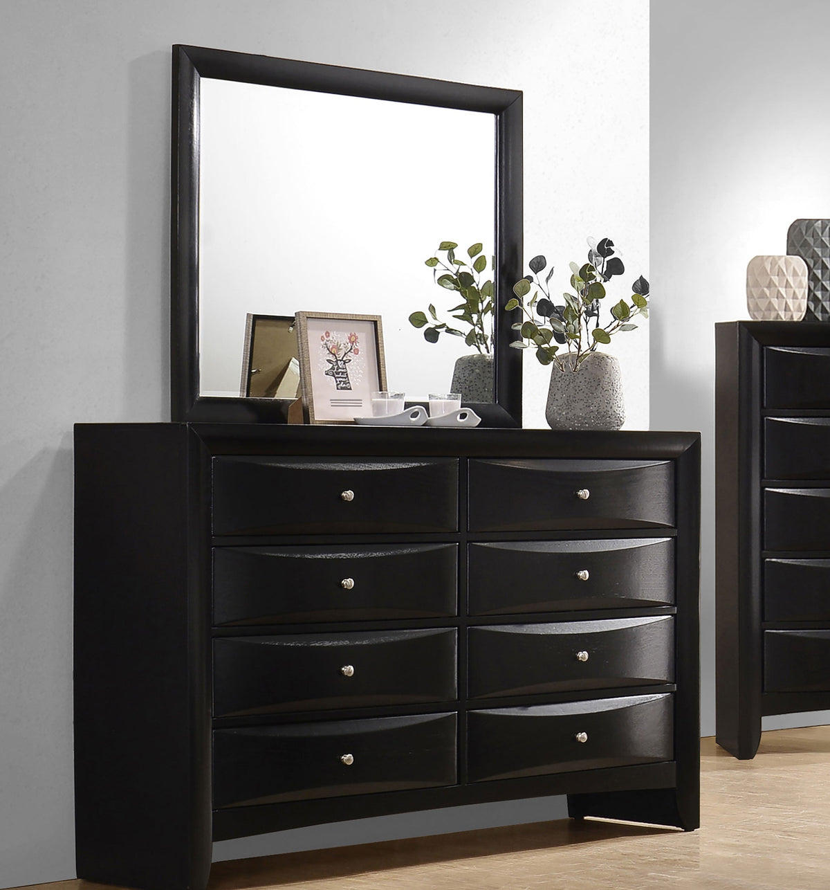 Briana 8-drawer Dresser