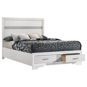 Cama Miranda de 51 pulgadas con paneles de almacenamiento de madera, color negro