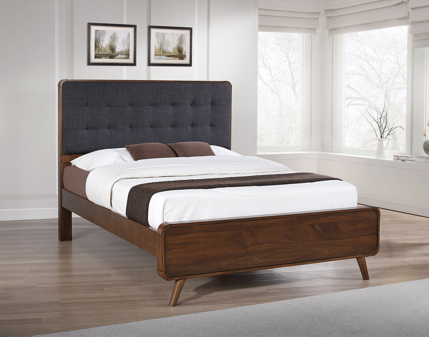 Cama de plataforma Robyn Wood en nogal oscuro