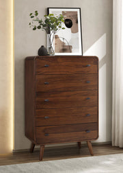 Cómoda de dormitorio Robyn de 5 cajones en nogal oscuro