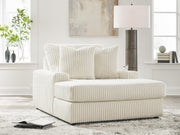 Lindyn Chaise