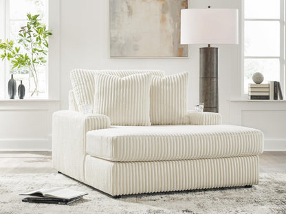 Lindyn Chaise