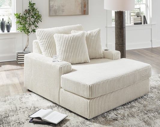 Lindyn Chaise
