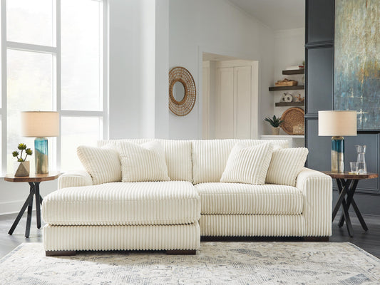 Lindyn 2-Piece Sectional with Chaise