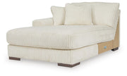 Lindyn Super Chaise