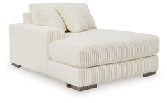Lindyn Super Chaise