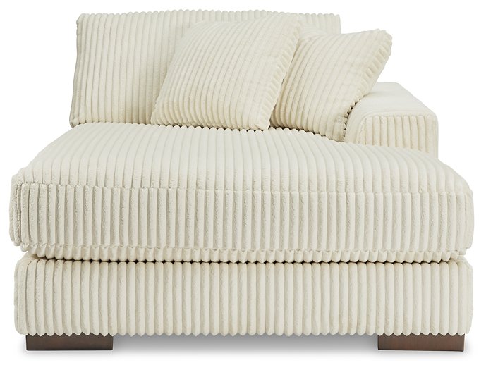 Lindyn Sectional