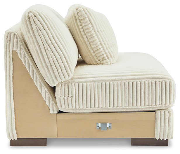 Lindyn Sectional with Double Chaise