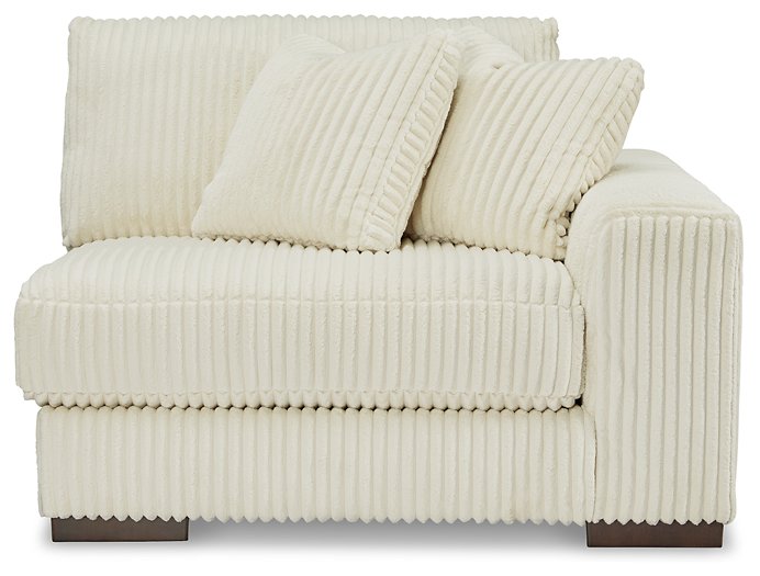 Lindyn Sectional Sofa