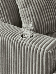 Lindyn 51in Chaise