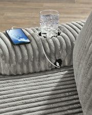 Lindyn 51in Chaise