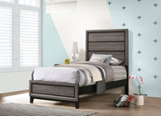 Cama con paneles de madera Watson de roble gris