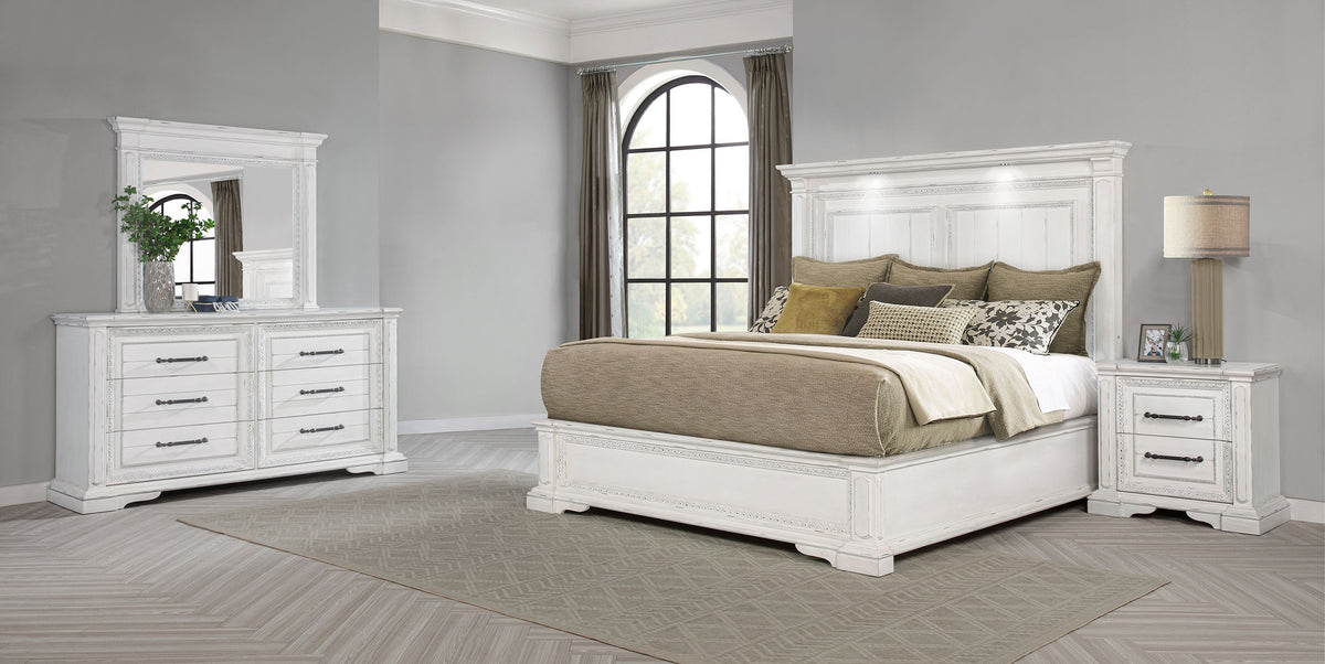 McKinney 4-piece Queen Bedroom Set Vintage White