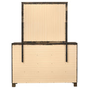 Cómoda Woodmont de 8 cajones en marrón dorado rústico