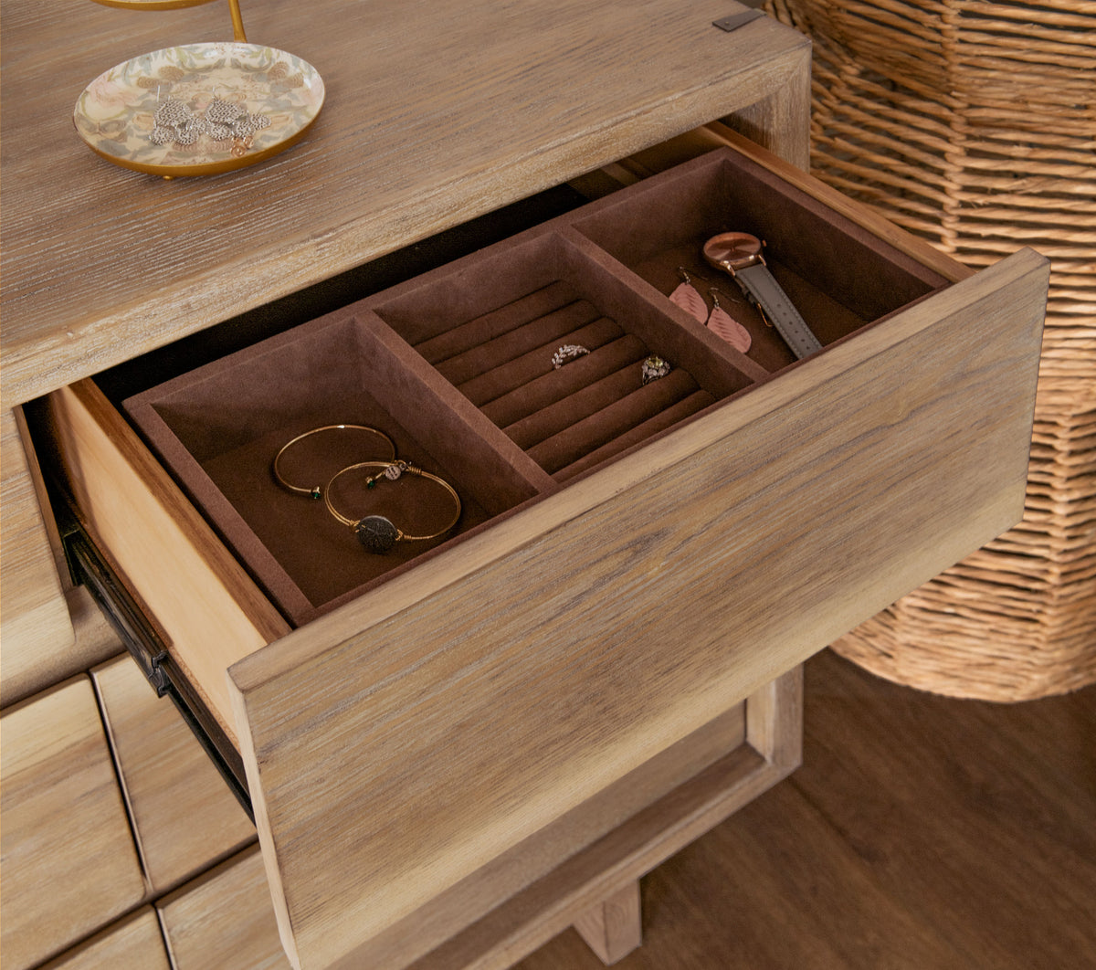 Stillwater Dresser with Mirror Weathered Oak