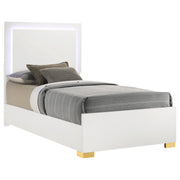 Cama con panel LED Marceline Wood en color negro